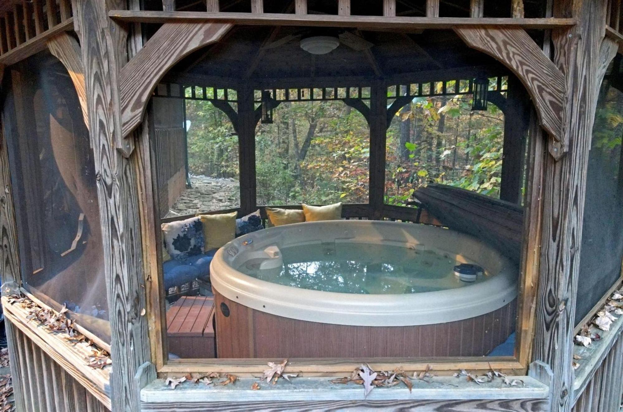 Hawk Haven- Blue Ridge Villa Morganton Eksteriør billede